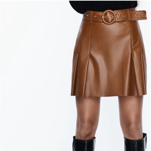 Zara Pleated Faux Leather Brown Skirt M NWT - Picture 4 of 5